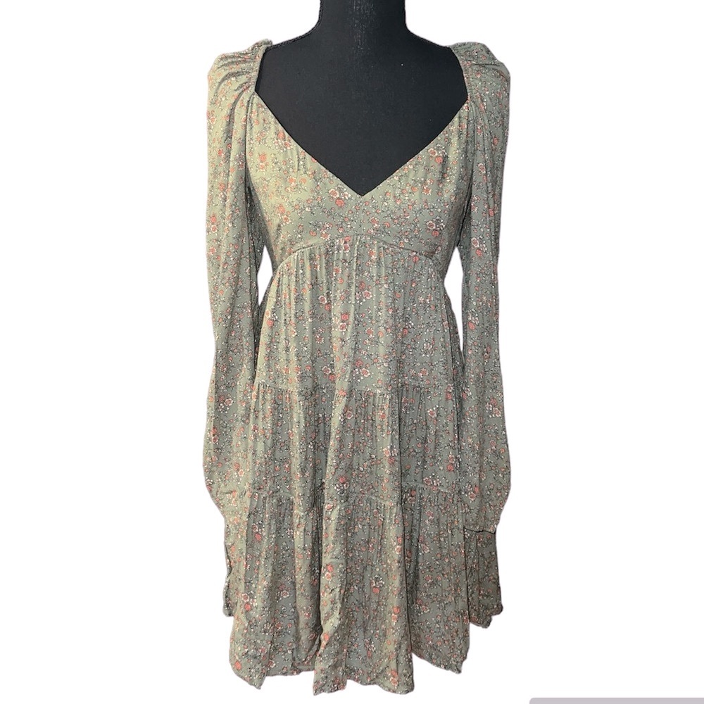 Fourteenth Place Una Floral Tiered Long Sleeve Minidress in Olive Ditsy
